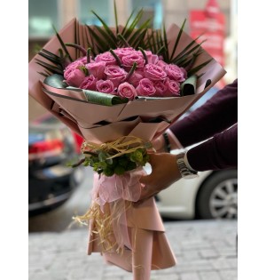 PEMBE GÜL DEMETİ